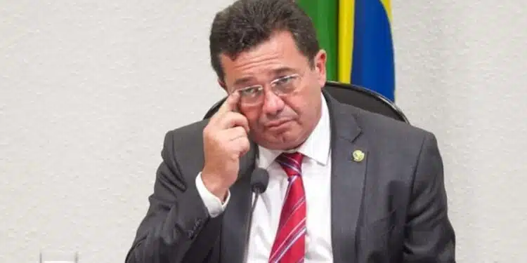 Com aval de Alexandre Silveira, filho de ministro do TCU é eleito para órgão que paga R$ 1 milhão por ano