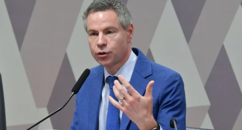 AGU de Lula pede a Moraes apuração após post de Shellenberger