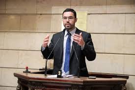 BRASIL: DIREITA SE MOVIMENTA PARA TER NOVAS CANDIDATURAS NO RJ