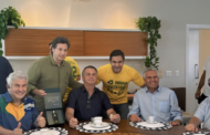 Jair Bolsonaro e Ronaldo Caiado unidos em carreata na Agrishow em Ribeirão Preto