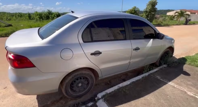Polícia prende suspeitos de praticar assaltos usando carro prata em Maceió