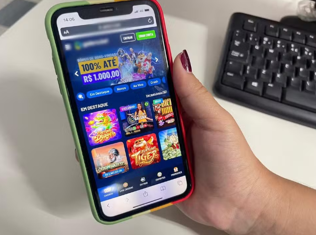 Empresa diz que vício em jogos online faz funcionários pedirem adiantamento de salário para cobrir dívidas