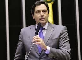 BRASIL: DEPUTADO LUIZ BRAGANÇA FAZ DURO ALERTA SOBRE “CONLUIO PARA CRIAR DITADURA”