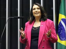 BRASIL: DEPUTADA BIA KICIS CONCLAMA MOBILIZAÇÃO PARA PROTEGER CONQUISTA DE BOLSONARO DE ATAQUE DA ESQUERDA