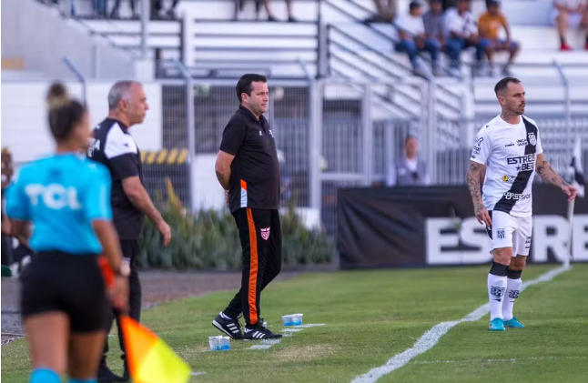 Daniel Paulista diz não se arrepender de ter optado por um time alternativo contra a Ponte: 