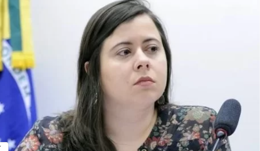 Deputada do PSOL quer punir médicos que negarem aborto