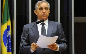 BRASIL: SENADOR IZALCI DENUNCIA “FARRA” DO GOVERNO LULA ENVOLVENDO JOESLEY BATISTA