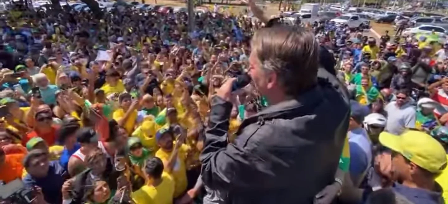 Bolsonaro arrasta multidões no Tocantins e população grita “Volta Bolsonaro!” na Praça dos Girassóis em Palmas; VEJA VÍDEO
