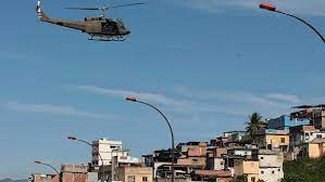 BRASIL: OPERAÇÃO NO COMPLEXO DA MARÉ, NO RJ, DEIXA AO MENOS 5 MORTOS