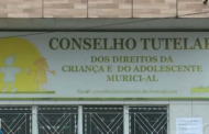 Parentes dizem que adolescente que denunciou conselheiro tutelar por assédio sexual em Murici, AL, deixou de trabalhar após ameaças