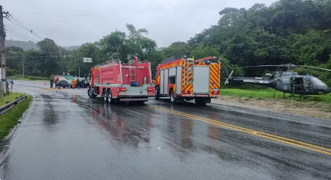 Acidente entre carros deixa feridos e idoso em estado grave na Ladeira do Catolé, em Alagoas