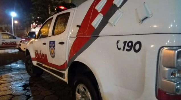 Homem invade apartamento e estupra adolescente que estava sozinha no Santos Dumont, em Maceió