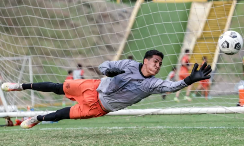 Goleiro do Barcelona-EQU morre após escorregar e bater a cabeça