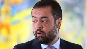 BRASIL: GOVERNADOR DO RJ REAGE A ATITUDE DO GOVERNO LULA E DEFENDE PM