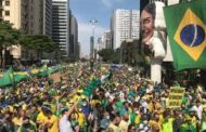 BRASIL: BOLSONARO ATRAI MULTIDÃO EM SP E DISCURSA COM TARCÍSIO