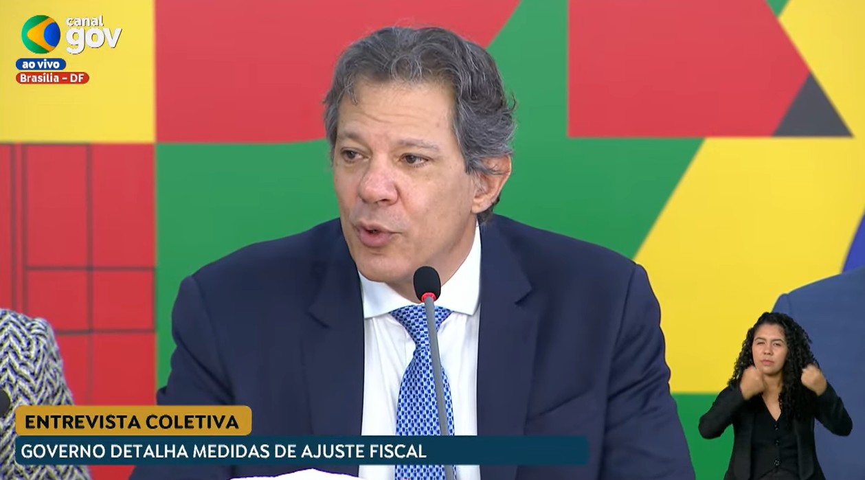 Isenção de IR para quem ganha até R$ 5 mil só começa em 2026 e não impacta cortes, diz Haddad; entenda a proposta