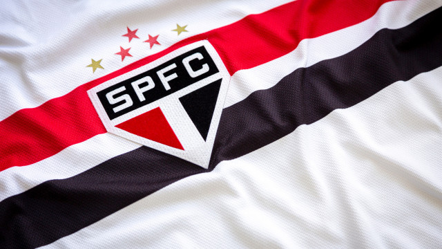 São Paulo 'inicia' temporada 2025 com exames médicos no CT da Barra Funda