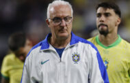 Dorival pede cautela à seleção para jogo contra a Venezuela: 'Compromisso difícil'