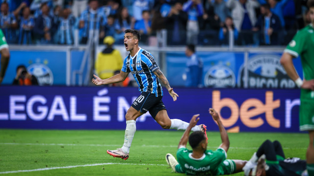 Grêmio busca o empate nos acréscimos contra o Juventude, mas sai vaiado da Arena