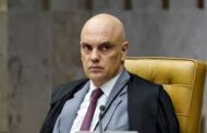 BRASIL: MORAES VAI A SHOW DE CAETANO VELOSO E OUVE CORO DE EXTREMISTAS