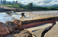 BRASIL: PONTE CONSTRUÍDA APÓS ENCHENTE NO RS É LEVADA POR CORRENTEZA