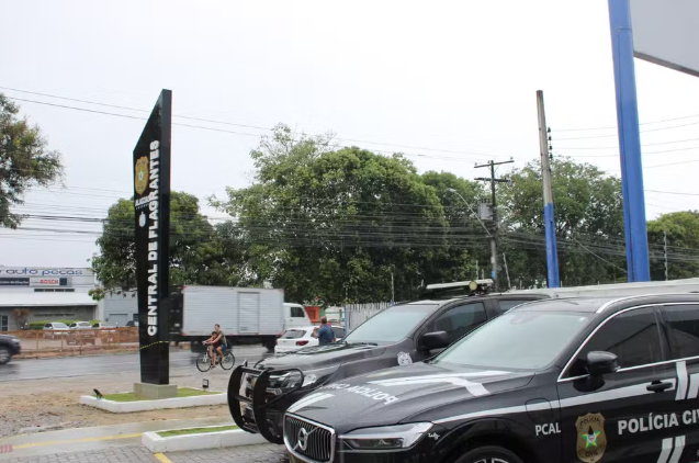 Traficante tenta subornar policiais militares com R$ 30 mil e acaba preso em flagrante em Maceió