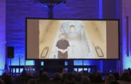 Igreja faz culto com avatares, louvor e sermão criados por IA