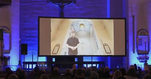 Igreja faz culto com avatares, louvor e sermão criados por IA