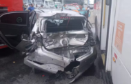 Mulher tem carro esmagado por caminhão durante batida no Tabuleiro do Martins, em Maceió