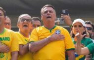 VÍDEO: BOLSONARO CONVOCA MANIFESTAÇÃO E FLÁVIO PEDE QUE LEVEM BATOM
