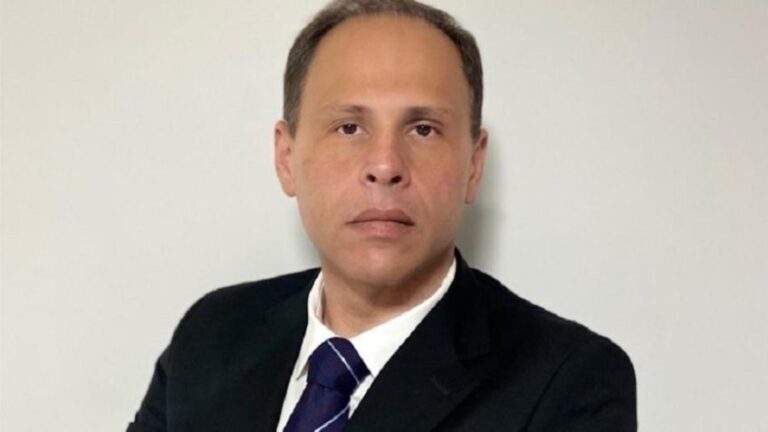 Vazam novas mensagens de ex-assessor de Moraes