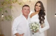 Esposa de Amado Batista rebate comentário sobre diferença de idade