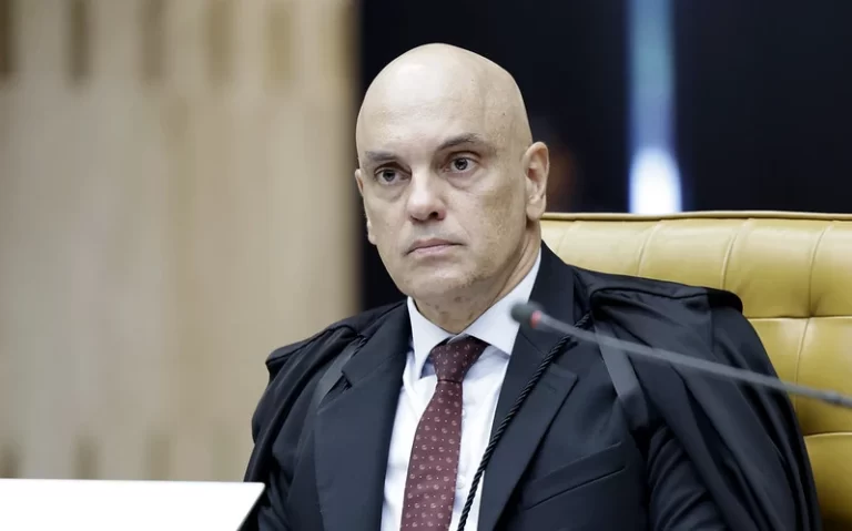 Moraes determina “prisão imediata” de ex-presidente