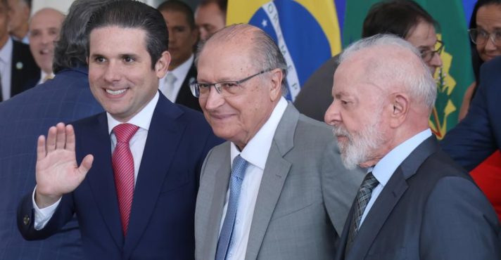 Motta bloqueia perfil de associação de familiares do 8 de janeiro no Instagram