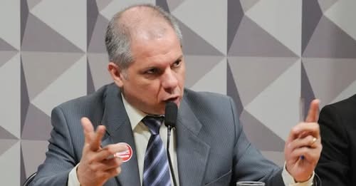 Operação da PF investiga fraude de R$ 6,3 bi no INSS e afasta presidente do cargo