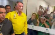 Ovacionado, Jair Bolsonaro deixa hospital no RN e segue para o DF