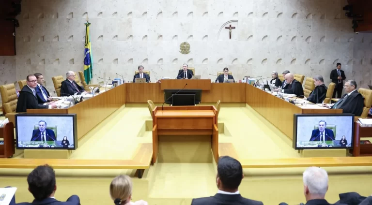 ‘Todes’ – STF derruba leis municipais que proibiam linguagem neutra nas escolas