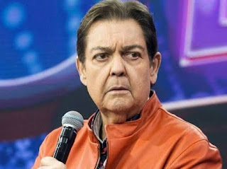 VÍDEO: APÓS NEGAR GLOBO, FAUSTÃO APARECE DE SURPRESA NO SBT E MANDA RECADO