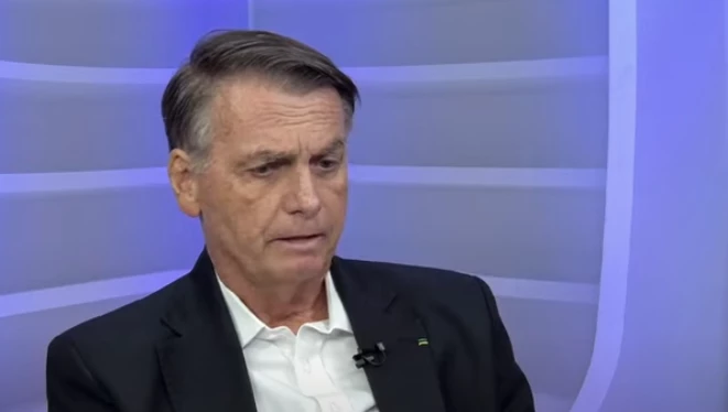 “A gente não ganha nenhuma com o Moraes”, diz Bolsonaro (veja o vídeo)
