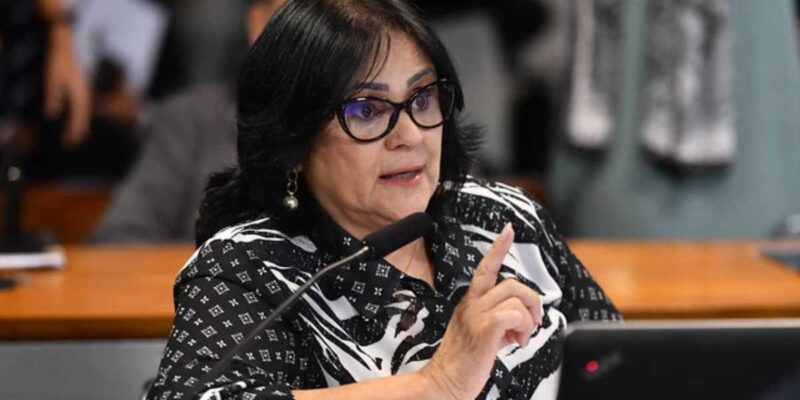 Damares tenta na Justiça impedir posse de novo ministro da Previdência