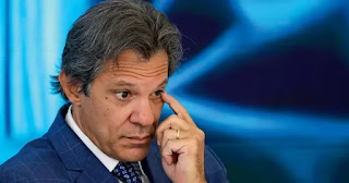 VÍDEO: HADDAD TOMA ENQUADRO DE MARCEL VAN HATTEM NA CÂMARA