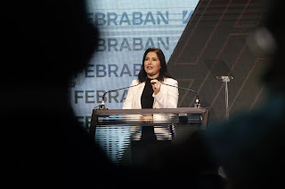 VÍDEO: MINISTRA DE LULA É VAIADA DURANTE EVENTO NO MS
