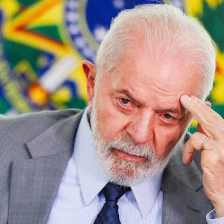 VÍDEO: LULA MENCIONA “PROBLEMA NA CABEÇA” E FALA ABSURDO DURANTE EVENTO
