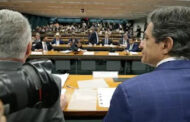 VÍDEO: DEPUTADOS CHAMAM HADDAD DE “FUJÃO” APÓS PETISTA ENCERRAR SESSÃO EM MEIO A DISCUSSÃO