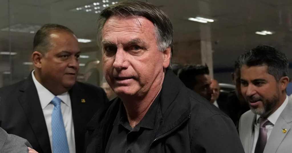 BRASIL: PARTIDO DE BOLSONARO PREPARA ACORDO PARA ELEGER 44 SENADORES EM 2026