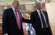VÍDEO: TRUMP VAI AO BANCO CENTRAL E ENTRA EM DISCUSSÃO COM PRESIDENTE