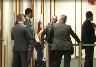 VÍDEO: DEPUTADO DE ESQUERDA VIRA ALVO DA PF EM ESCÂNDALO DE DESVIO DE DINHEIRO E FRAUDE
