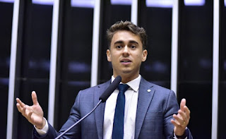 VÍDEO: NIKOLAS EXPÕE ABSURDOS CONTRA BOLSONARO EM ENTREVISTA COLETIVA