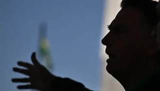 VÍDEO: IMPRENSA INTERNACIONAL REPERCUTE OPERAÇÃO CONTROVERSA CONTRA BOLSONARO