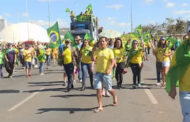 VÍDEO: MANIFESTANTES FAZEM PROTESTO EM BRASÍLIA CONTRA CONTRA OPERAÇÃO DA PF NA CASA DE BOLSONARO